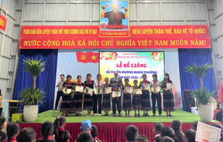 Đà Nẵng: Thưởng cây sâm giống Ngọc Linh cho học sinh giỏi