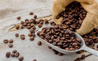 Giá cacao, cà phê biến động mạnh