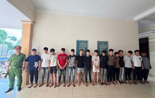 Gia Lai: Khởi tố 21 thanh thiếu niên mang hung khí rượt đuổi nhau