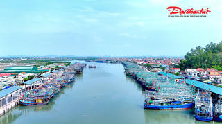 Hoàn thiện thể chế, khơi thông động lực phát triển kinh tế biển