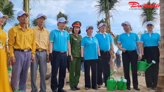 Chung tay hành động vì môi trường xanh và biển đảo bền vững