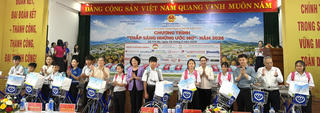 Đà Nẵng: Thắp sáng những ước mơ” cho trẻ em vùng cao Trà My