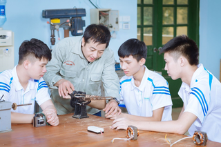 Để người lao động thích ứng với thị trường hiện đại