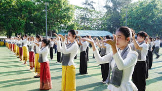 Gần 1.000 thầy trò Đại học Trà Vinh đồng diễn Saravan: Khắc tên di sản vào Bản đồ Tinh hoa Việt