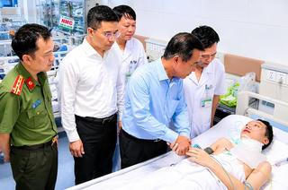 Thanh Hóa: Một trung tá Công an bị đâm trọng thương khi đấu tranh với đối tượng nghiện ma túy

