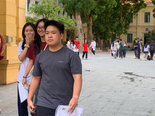 Đề Tiếng Anh chú trọng đánh giá năng lực sử dụng ngôn ngữ