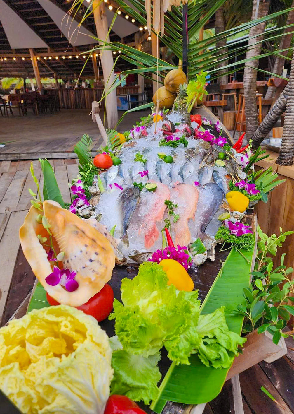 Ẩm thực Phú Quốc đa dạng và tươi ngon mang đến cho du khách nhiều lựa chọn hấp dẫn. Ảnh Nguyễn Minh.