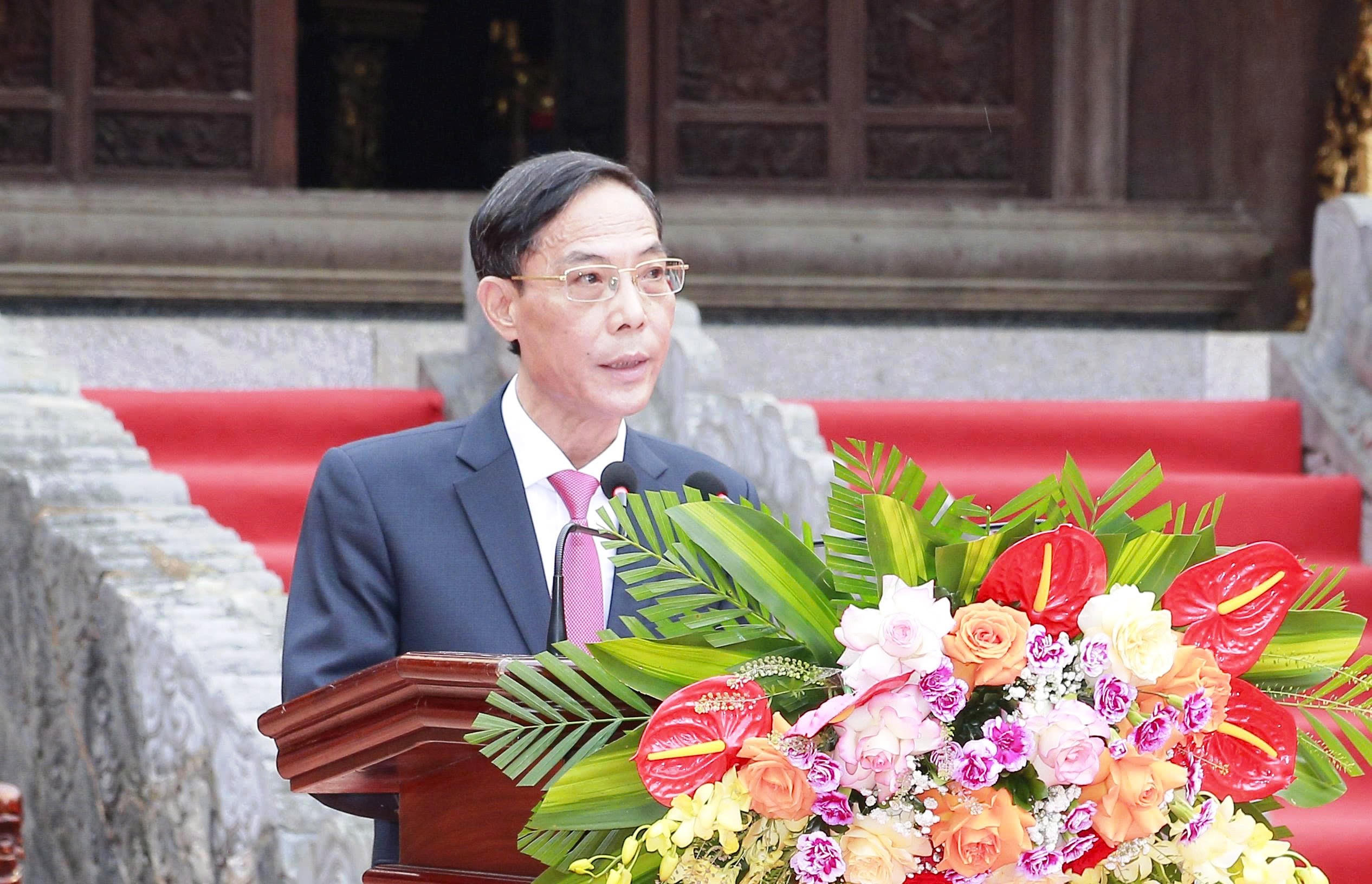 Ông Đầu Thanh Tùng, Phó Chủ tịch UBND tỉnh Thanh Hóa phát biểu khai mạc lễ hội.