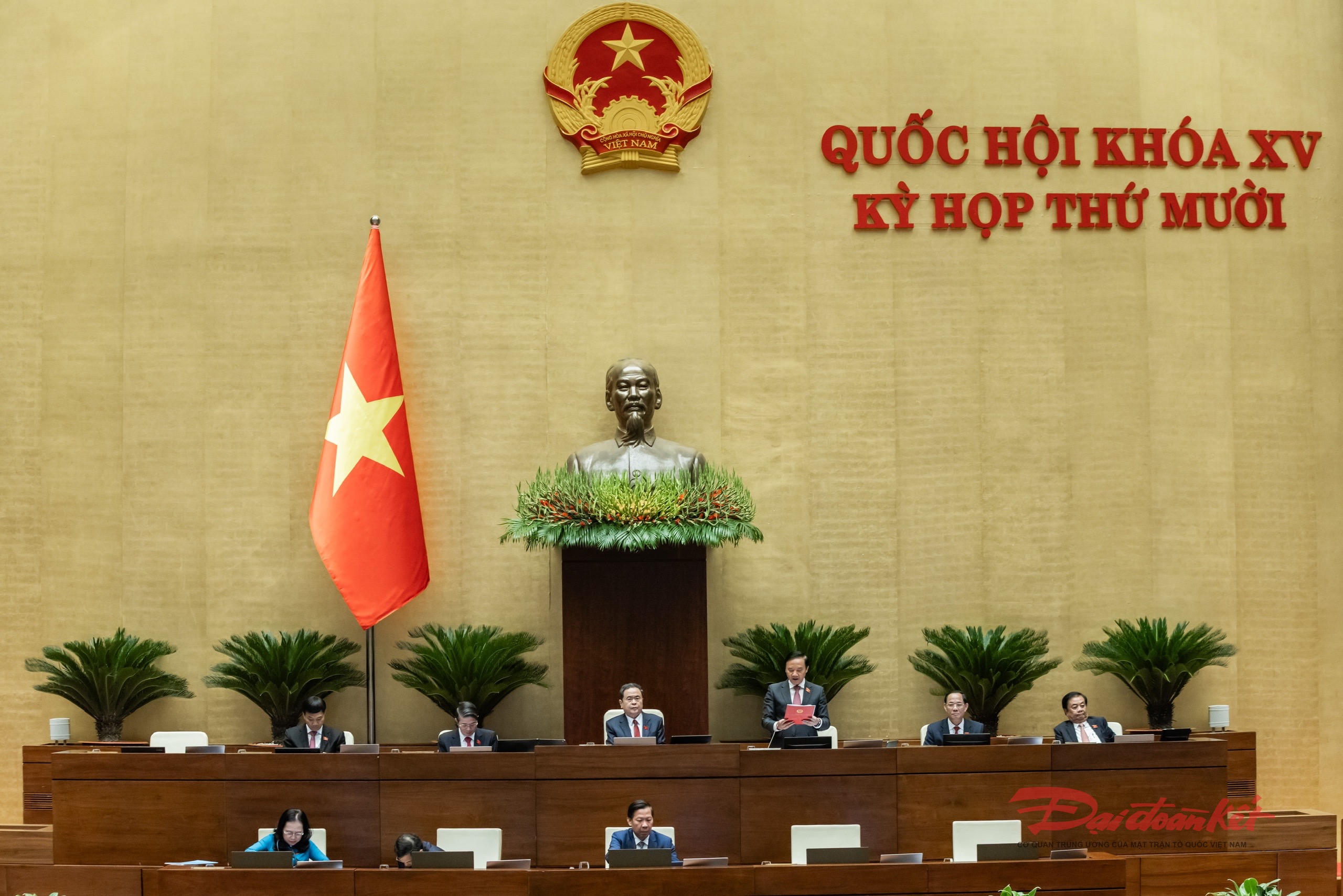 Chủ tịch Quốc hội Trần Thanh Mẫn điều hành Kỳ họp thứ 10. Ảnh: Quang Vinh.