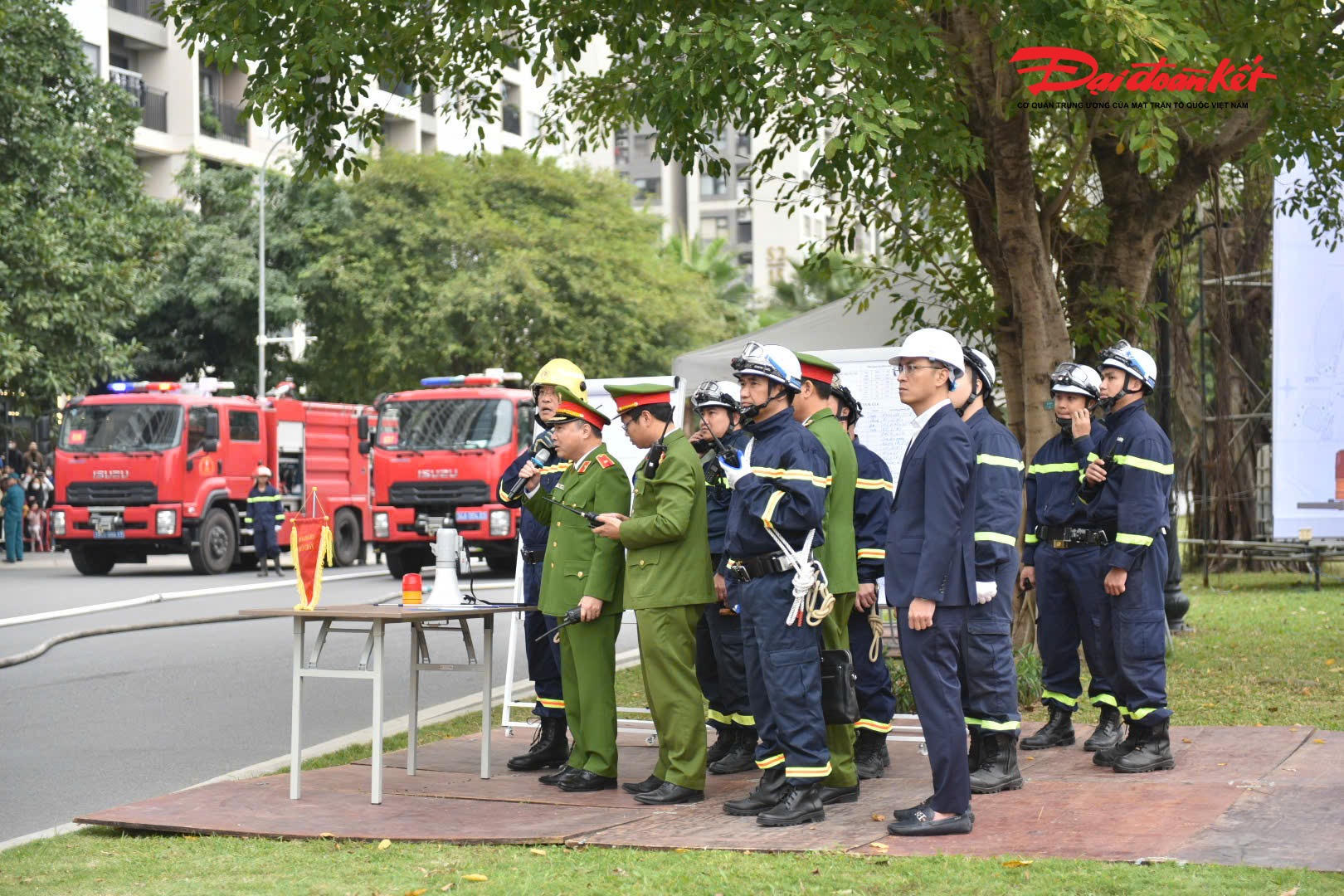 Thượng tướng Lê Văn Tuyến nhấn mạnh, việc diễn tập này nhằm tăng cường khả năng thường trực sẵn sàng ứng phó, xử lý tình huống; đồng thời, nâng cao công tác phối hợp hiệp đồng trong tổ chức chữa cháy giữa các lực lượng trên địa bàn TP Hà Nội.