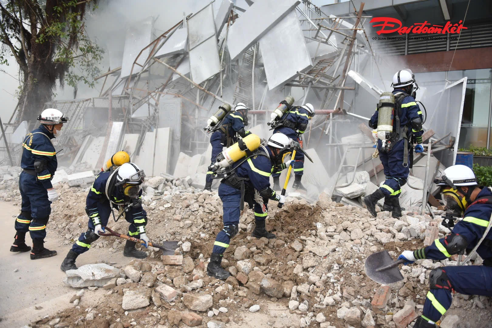 Sự cố xuất phát từ vụ nổ khí gas tại khu vực bếp quán ăn tầng 1 tòa nhà Technopark Tower, gây cháy lớn và làm sập đổ một phần kết cấu công trình.