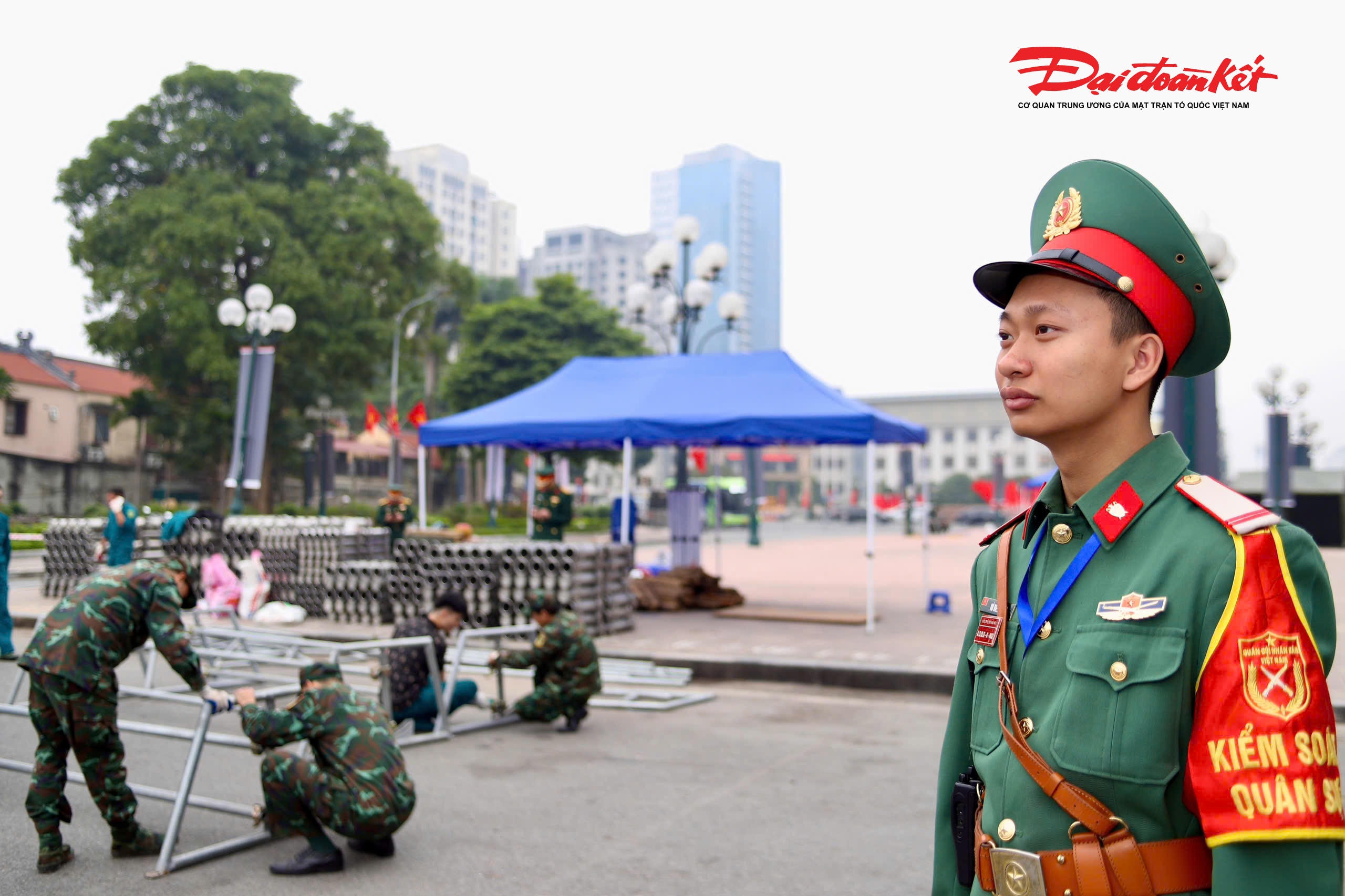  Lực lượng chức năng đồng thời tổ chức trực bảo vệ, kiểm tra hệ thống kỹ thuật, phương tiện phòng cháy, chữa cháy và phương án bảo đảm an ninh, trật tự tại khu vực.