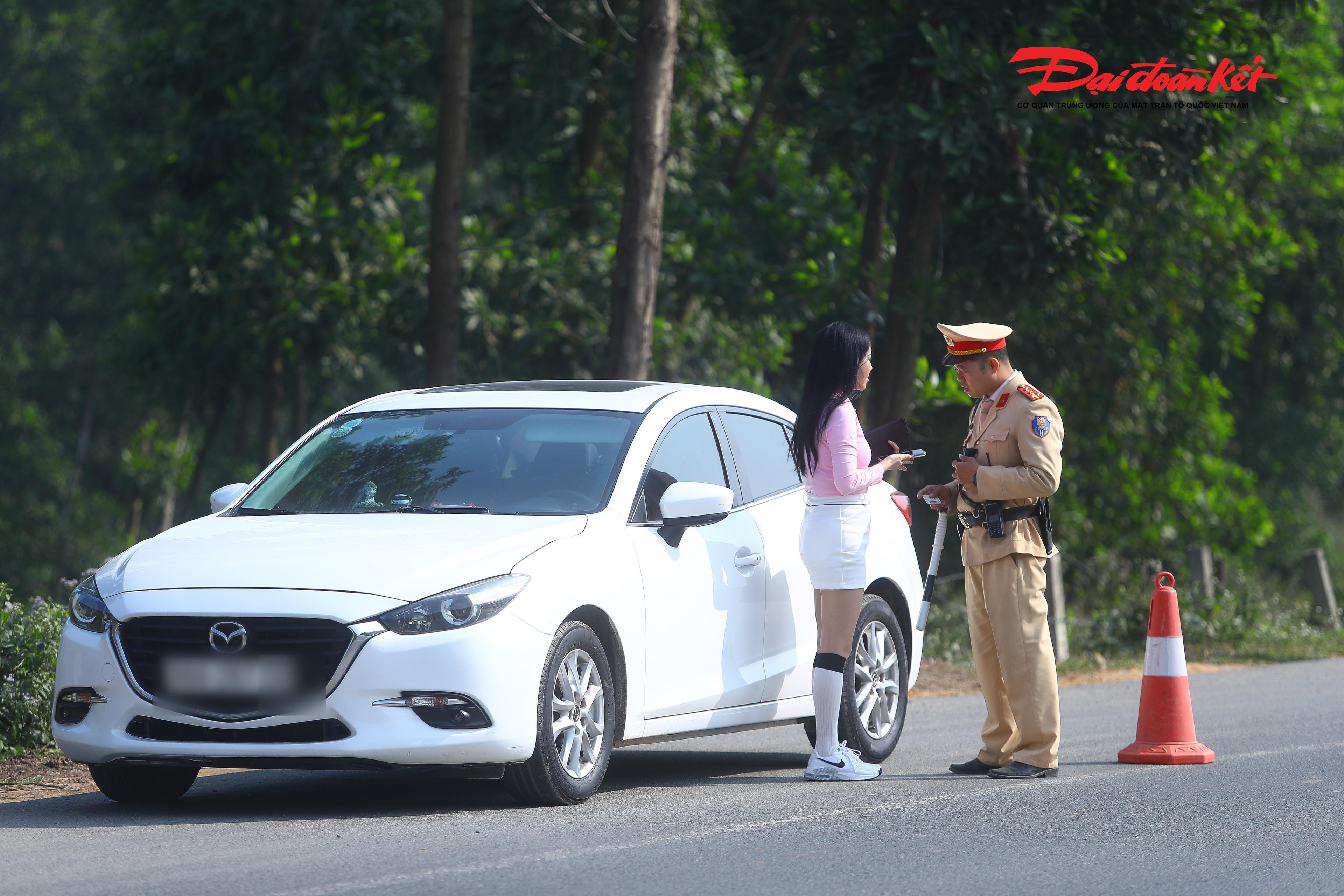 Do đó, trong sáng ngày 9/1,&nbsp;Đội CSGT đường bộ số 11&nbsp;đã bố trí lực lượng, sử dụng thiết bị kỹ thuật nghiệp vụ để ghi nhận, xử lý các trường hợp vi phạm.