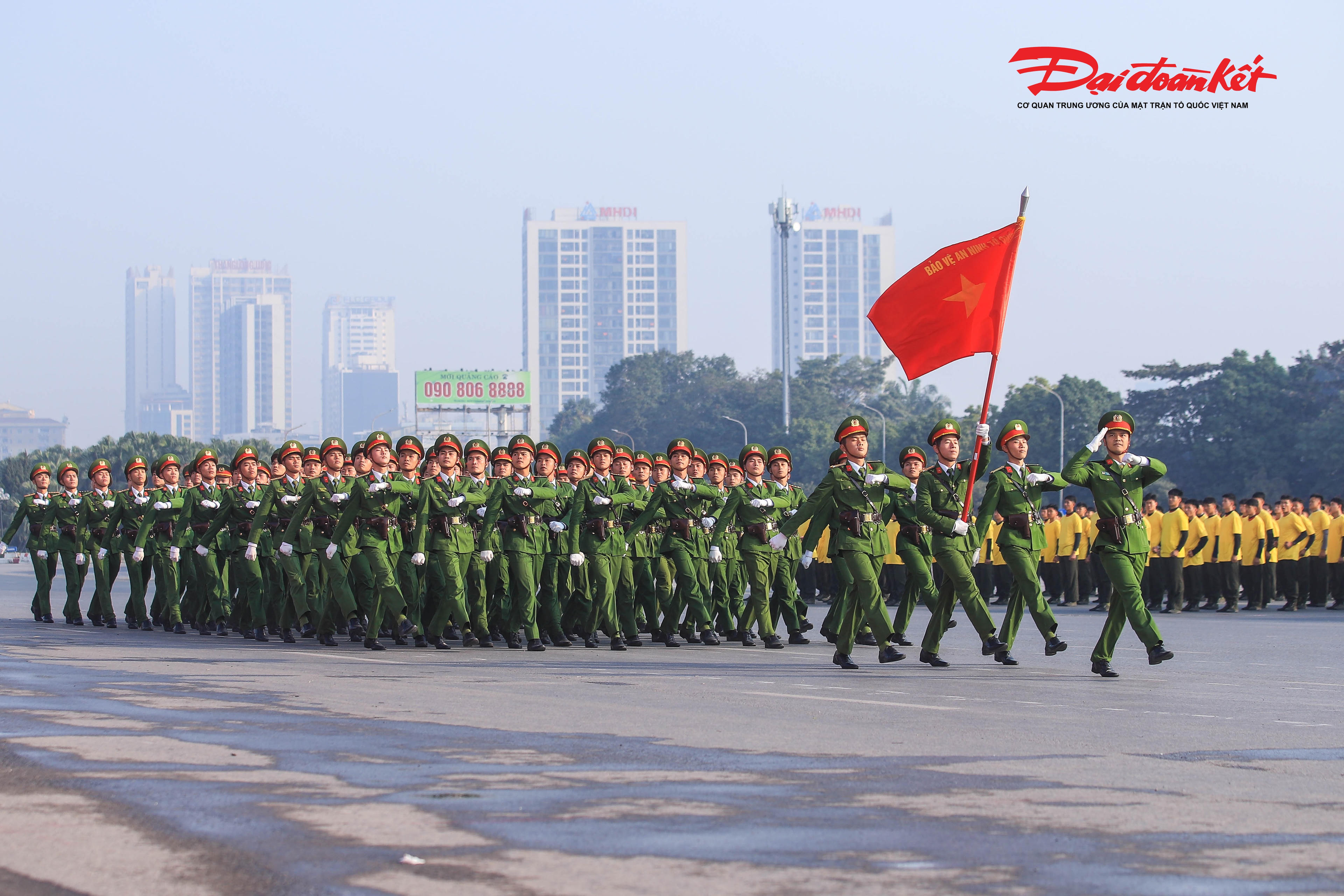 Sáng 10/1, Bộ Công an tổ chức lễ xuất quân bảo đảm an ninh, trật tự Đại hội XIV của Đảng. Buổi lễ được tổ chức tại đường Lê Quang Đạo, trước sân vận động Quốc gia Mỹ Đình.