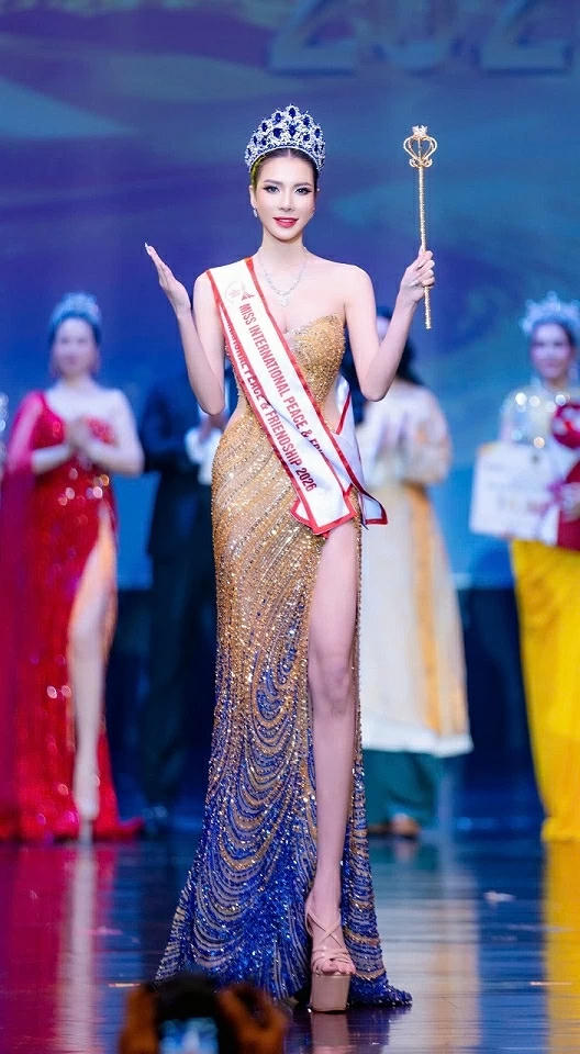 Tân Hoa hậu Hữu nghị Hòa bình Quốc tế 2026 Trương Thị Đăng Thư. Nguồn: BTC.