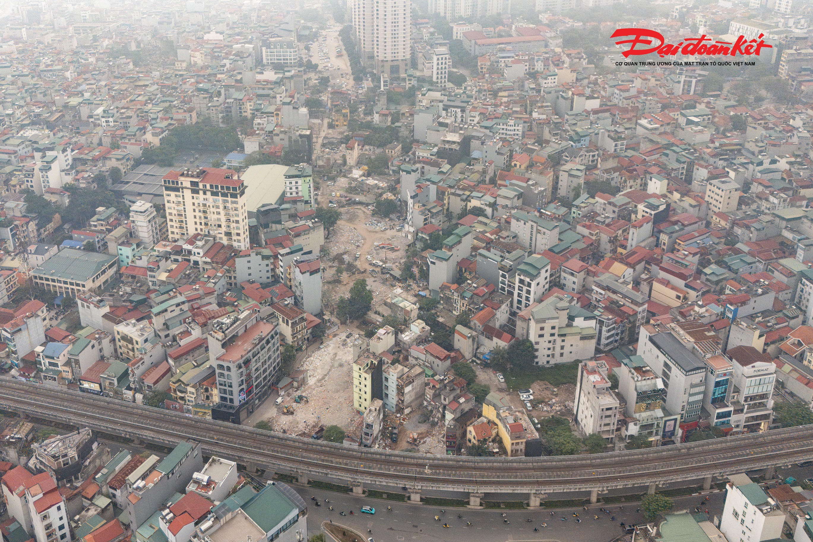 Đoạn tuyến Vành đai 2,5 nối từ Cầu Giấy đến Khu đô thị mới Dịch Vọng có chiều dài khoảng 420 m.