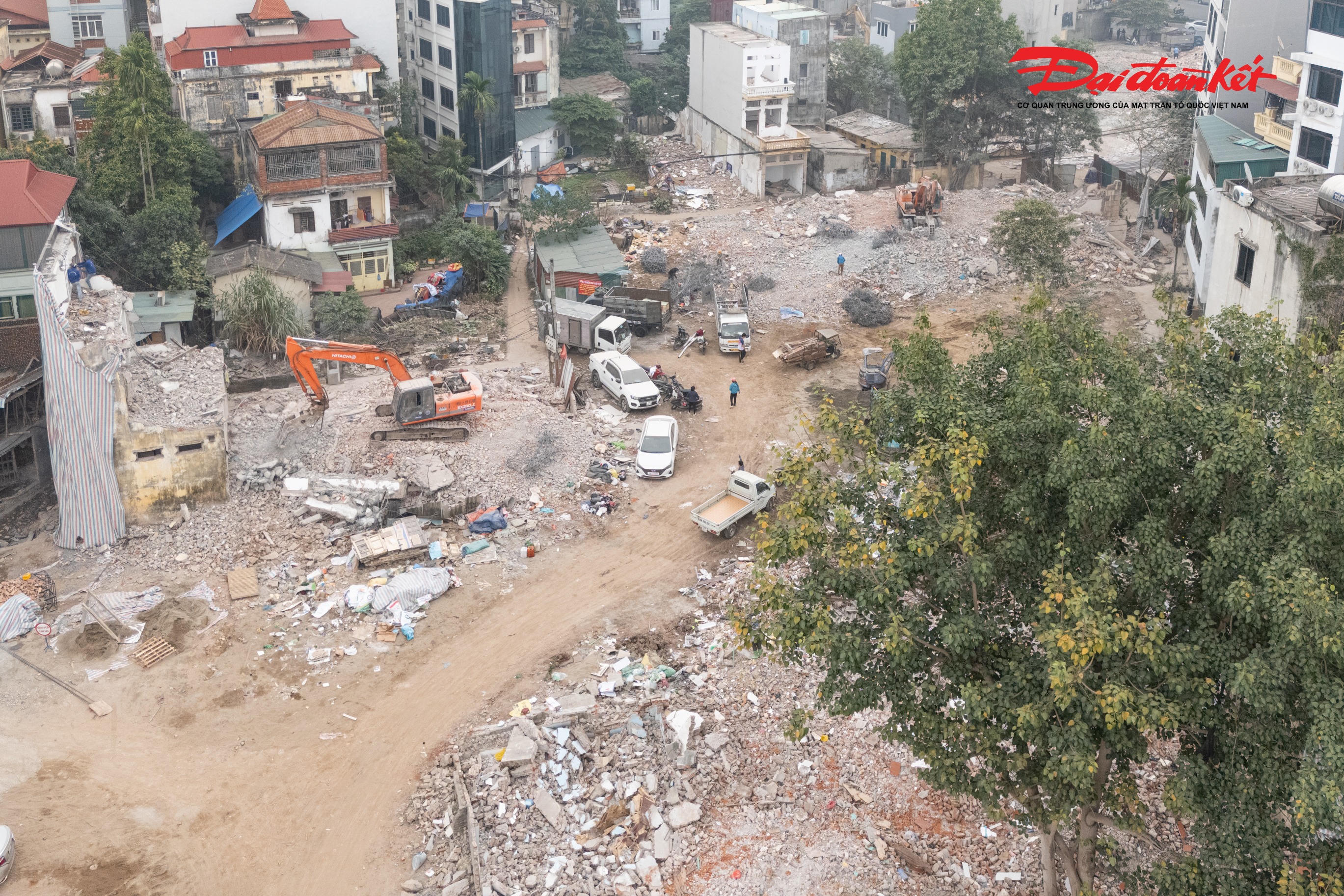 Dự án đường Vành đai 2,5 qua địa bàn phường Cầu Giấy gồm 2 đoạn tuyến. Trong đó, đoạn từ đường Cầu Giấy đến khu đô thị mới Dịch Vọng đến nay đã cơ bản hoàn thành khoảng 95% khối lượng giải phóng mặt bằng.