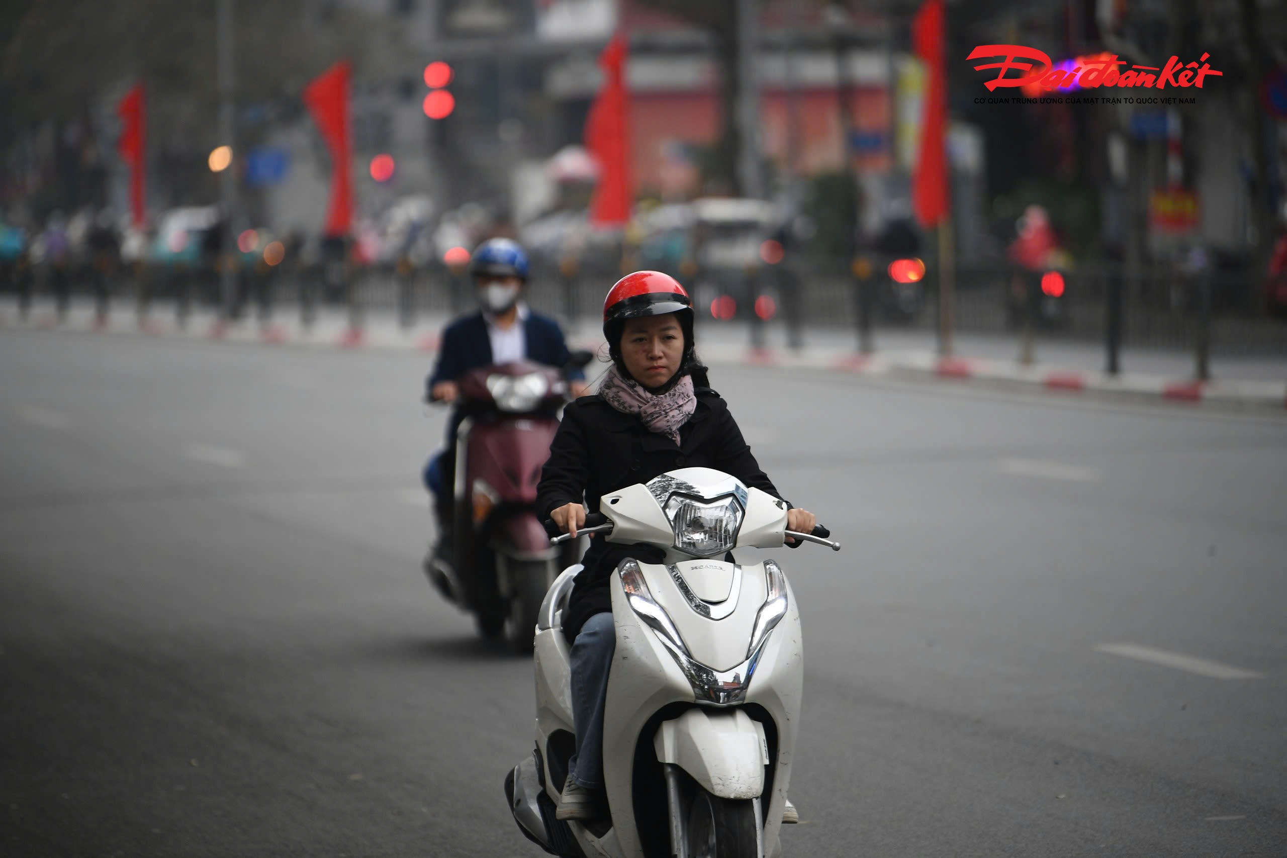 Giao thông Hà Nội “dễ thở” hơn thường lệ, nhiều tuyến phố thông thoáng bất ngờ.