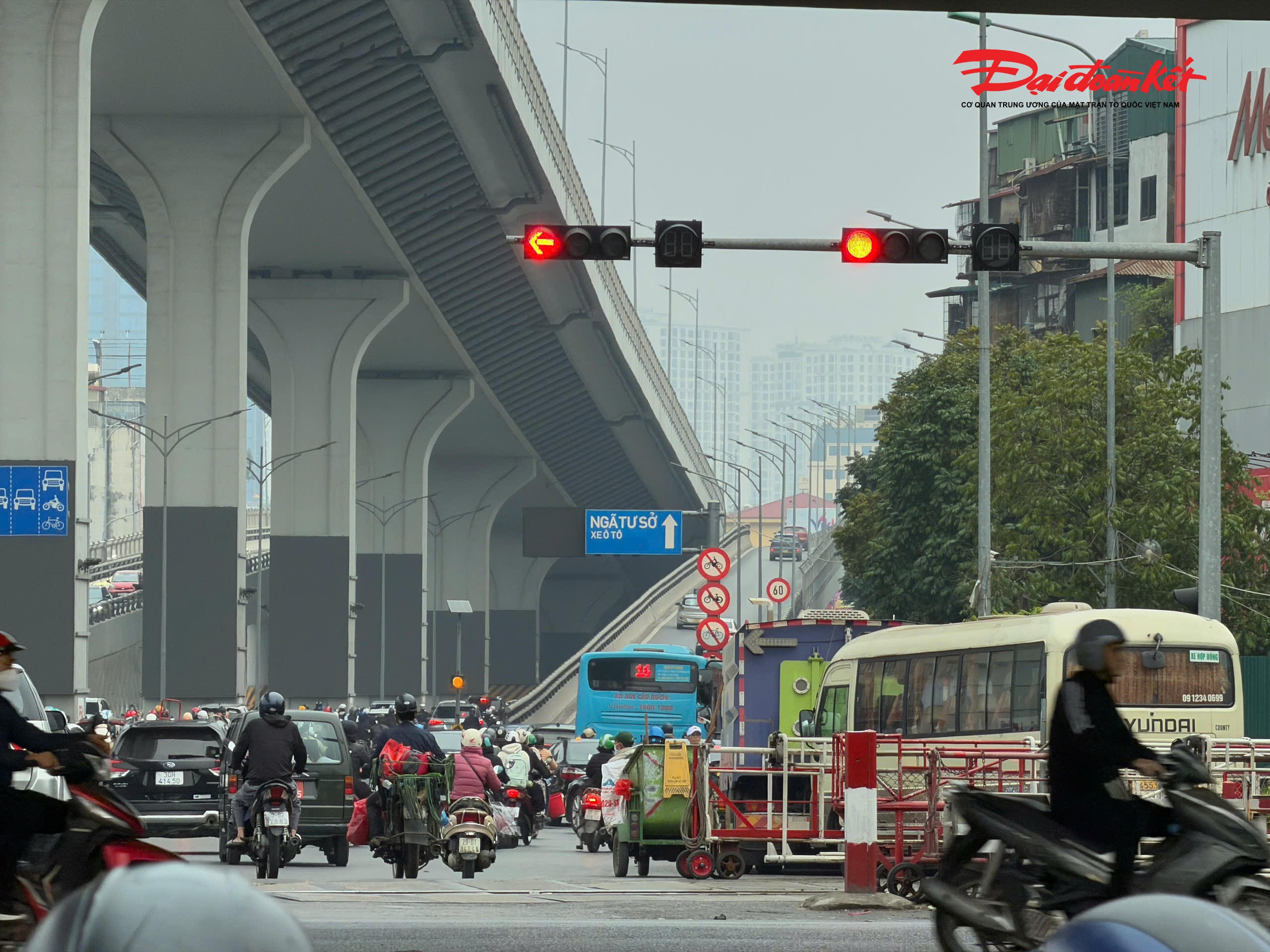 Các nút giao trọng điểm không xảy ra cảnh chen chúc như lo ngại trước đó.