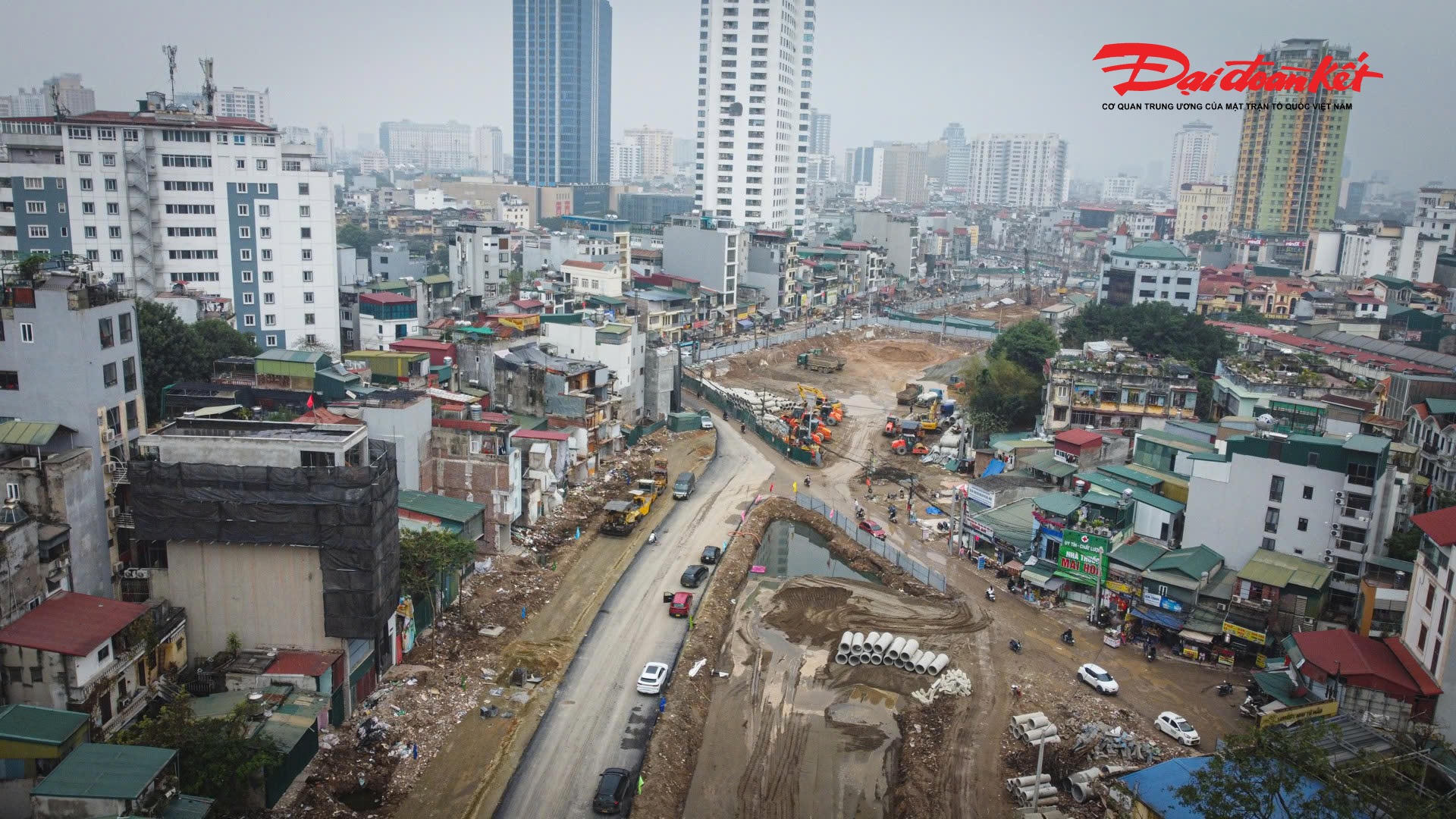 Dự án đầu tư xây dựng đường Vành đai 1, đoạn Hoàng Cầu – Voi Phục, có điểm đầu giao với tuyến Cát Linh – La Thành – Yên Lãng tại khu vực Hoàng Cầu và điểm cuối tại nút giao Voi Phục. Tuyến đường dài khoảng 2,274km, được thiết kế với quy mô mặt cắt ngang 50m.