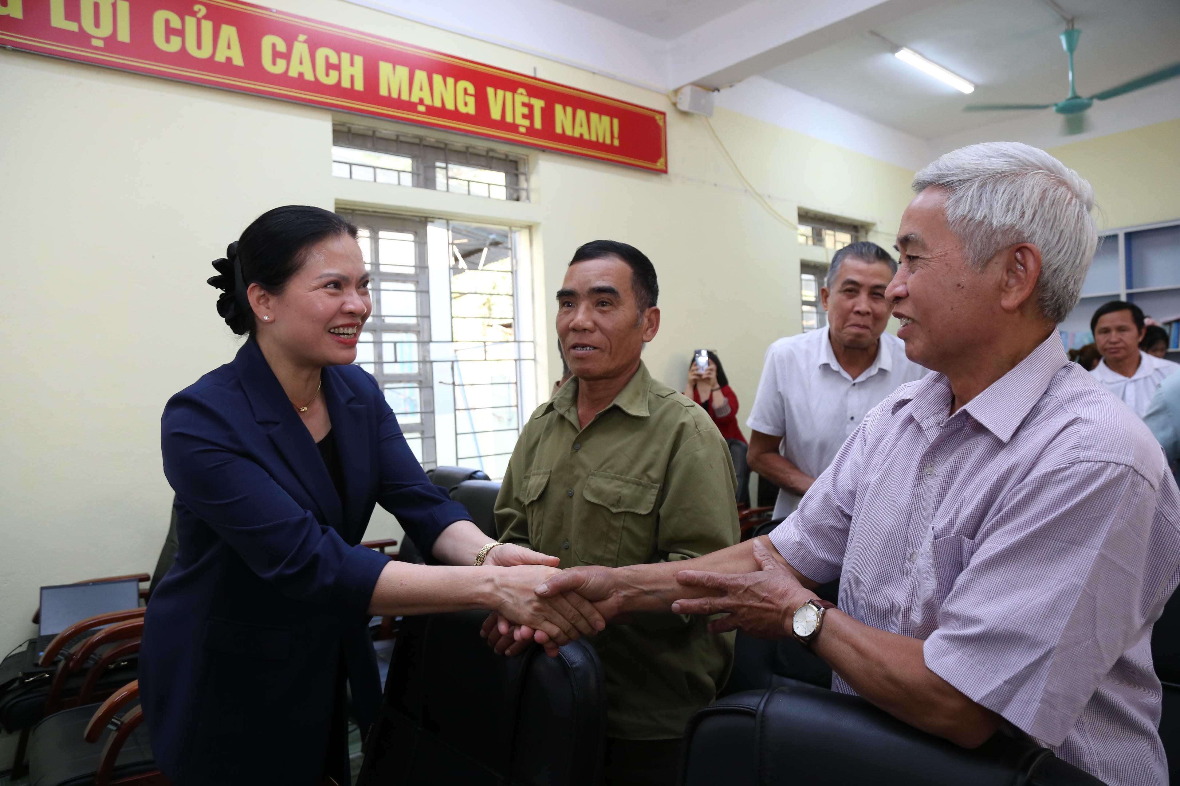 Phó Chủ tịch - Tổng Thư ký Hà Thị Nga và những khoảnh khắc gần dân nơi vùng cao Lai Châu