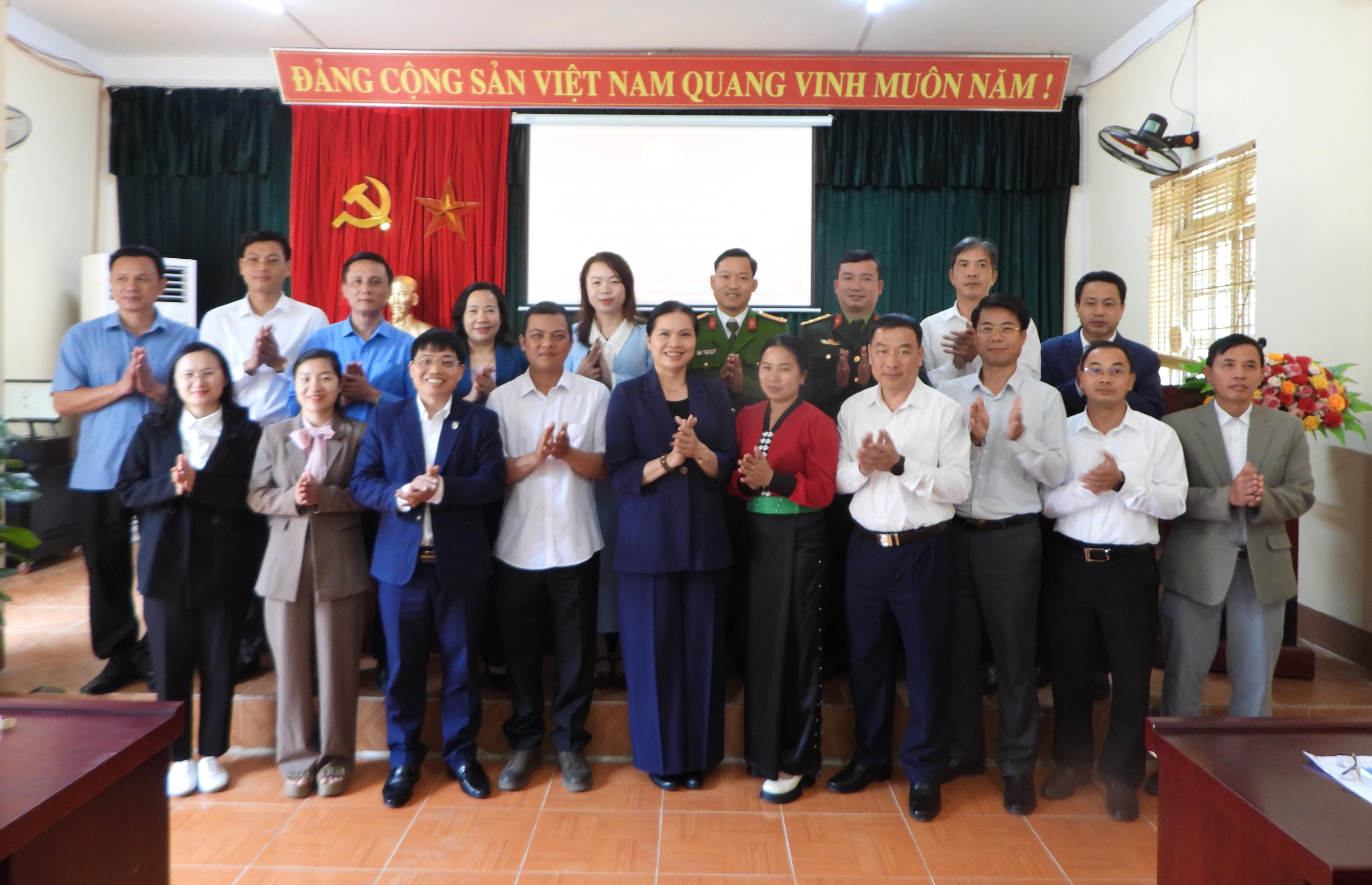 Phó Chủ tịch - Tổng Thư ký Hà Thị Nga và những khoảnh khắc gần dân nơi vùng cao Lai Châu