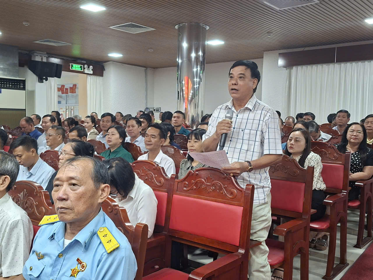 Đại diện cử tri bầu cử số 1 mong muốn, ĐBQH tiếp tục phát huy trí tuệ, trách nhiệm, góp phần hoàn thiện bộ máy chính quyền. Ảnh: S.X