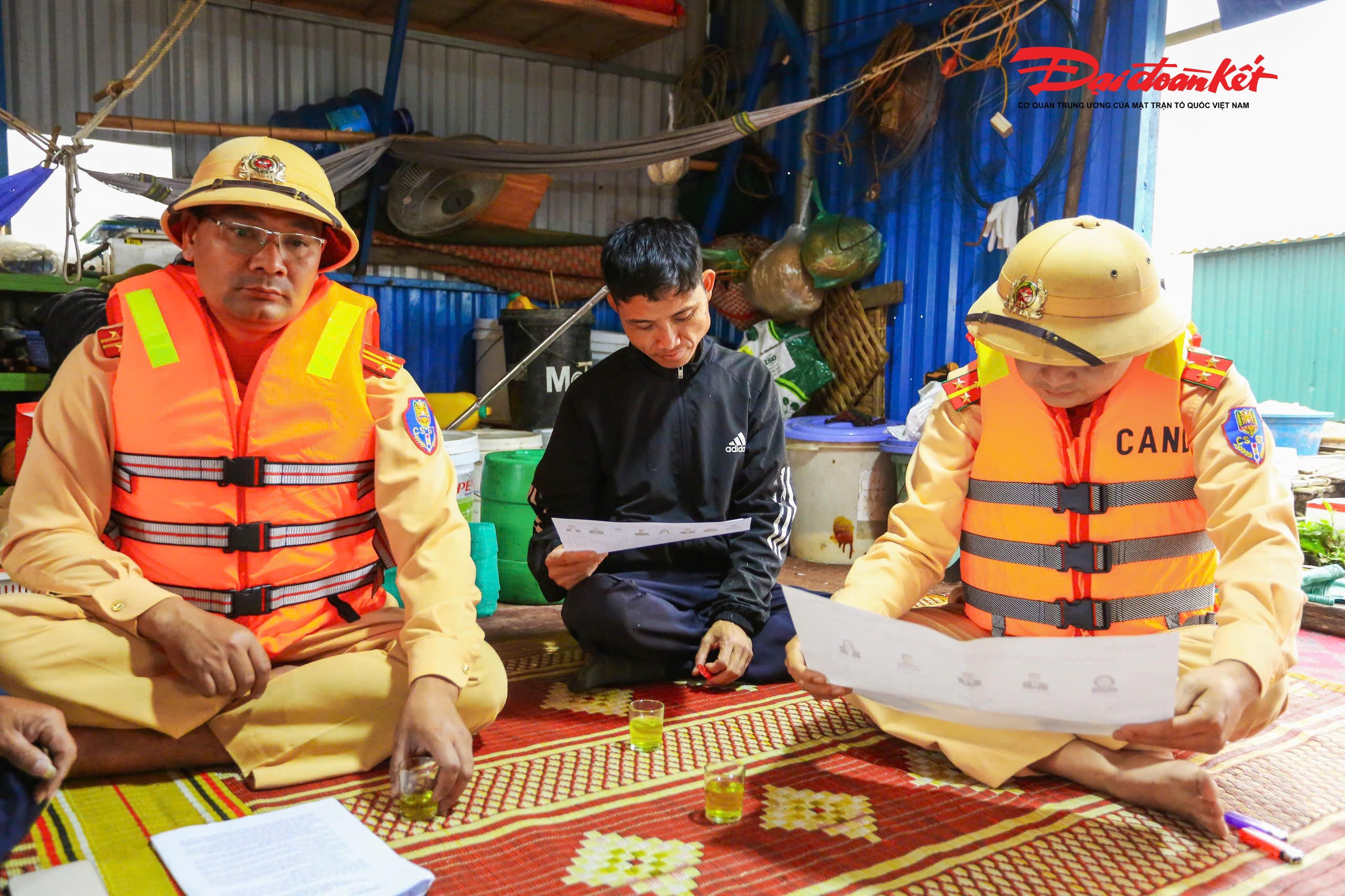 Sự chủ động của chính quyền địa phương cùng tinh thần phối hợp trách nhiệm của lực lượng Cảnh sát đường thủy đã góp phần bảo đảm để mọi cử tri đều được thực hiện đầy đủ quyền và nghĩa vụ công dân, chung tay lựa chọn những đại biểu tiêu biểu, đại diện cho ý chí và nguyện vọng của Nhân dân.