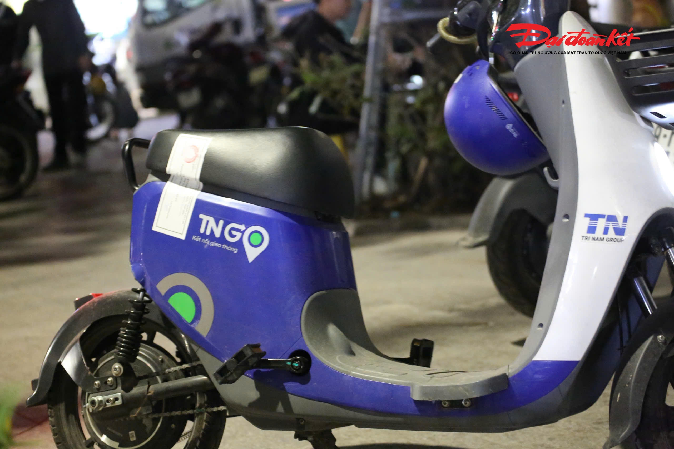 Khoảng 20h41, tại đường Liễu Giai, tổ công tác của Đội CSGT đường bộ số 2 phối hợp với Công an phường Ngọc Hà phát hiện một người đàn ông điều khiển xe đạp điện công cộng có biểu hiện nghi vấn. Kết quả kiểm tra cho thấy người này vi phạm nồng độ cồn ở mức 0,207 mg/lít khí thở.