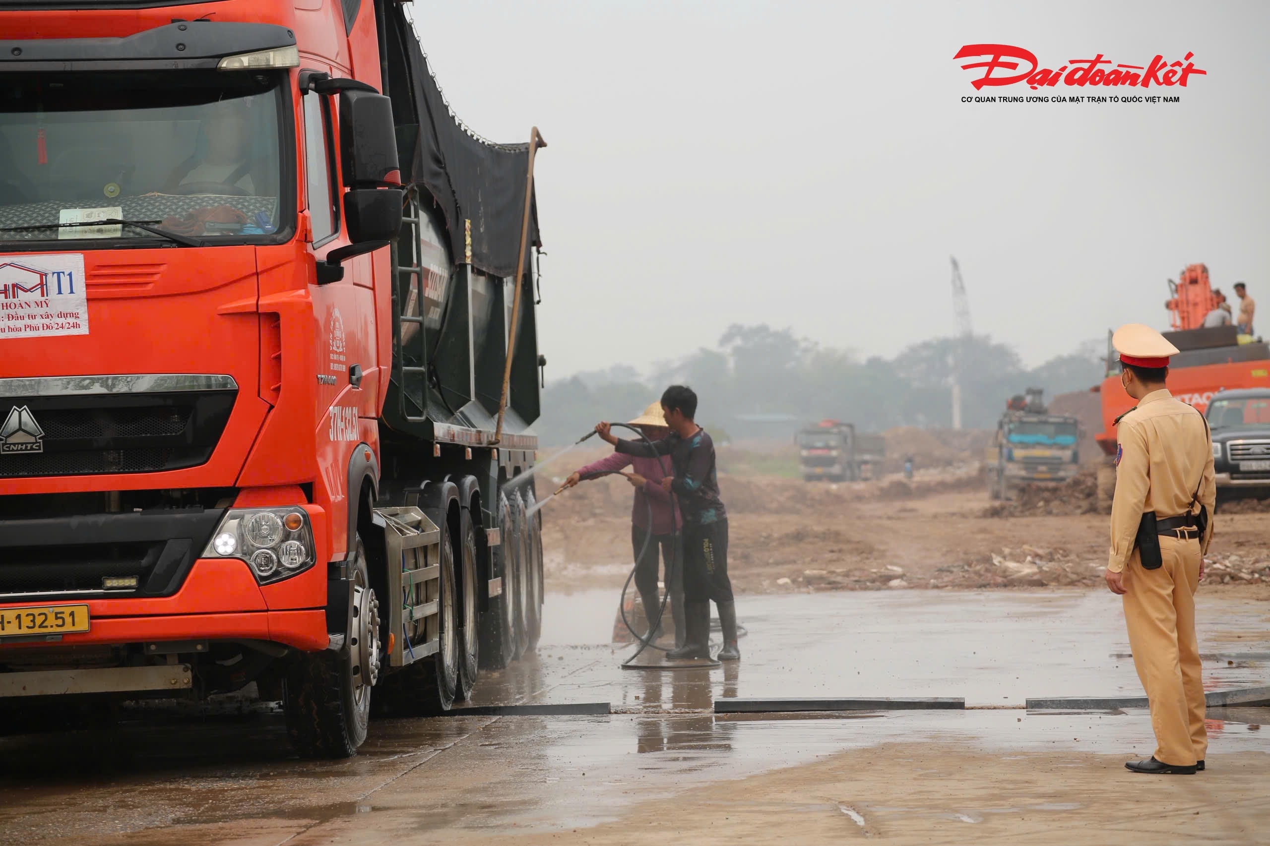 Tại địa bàn Đội CSGT đường bộ số 6, hiện đang đồng thời triển khai nhiều dự án, công trình trọng điểm và khẩn cấp như: hồ điều hòa Thụy Phương 2 (phường Đông Ngạc), hồ điều hòa Phú Đô (phường Từ Liêm), cải tạo tuyến kênh Thụy Phương nhằm bổ cập nước sông Tô Lịch, giảm úng ngập, hay hồ điều hòa Đồng Bông 2 (phường Đại Mỗ).