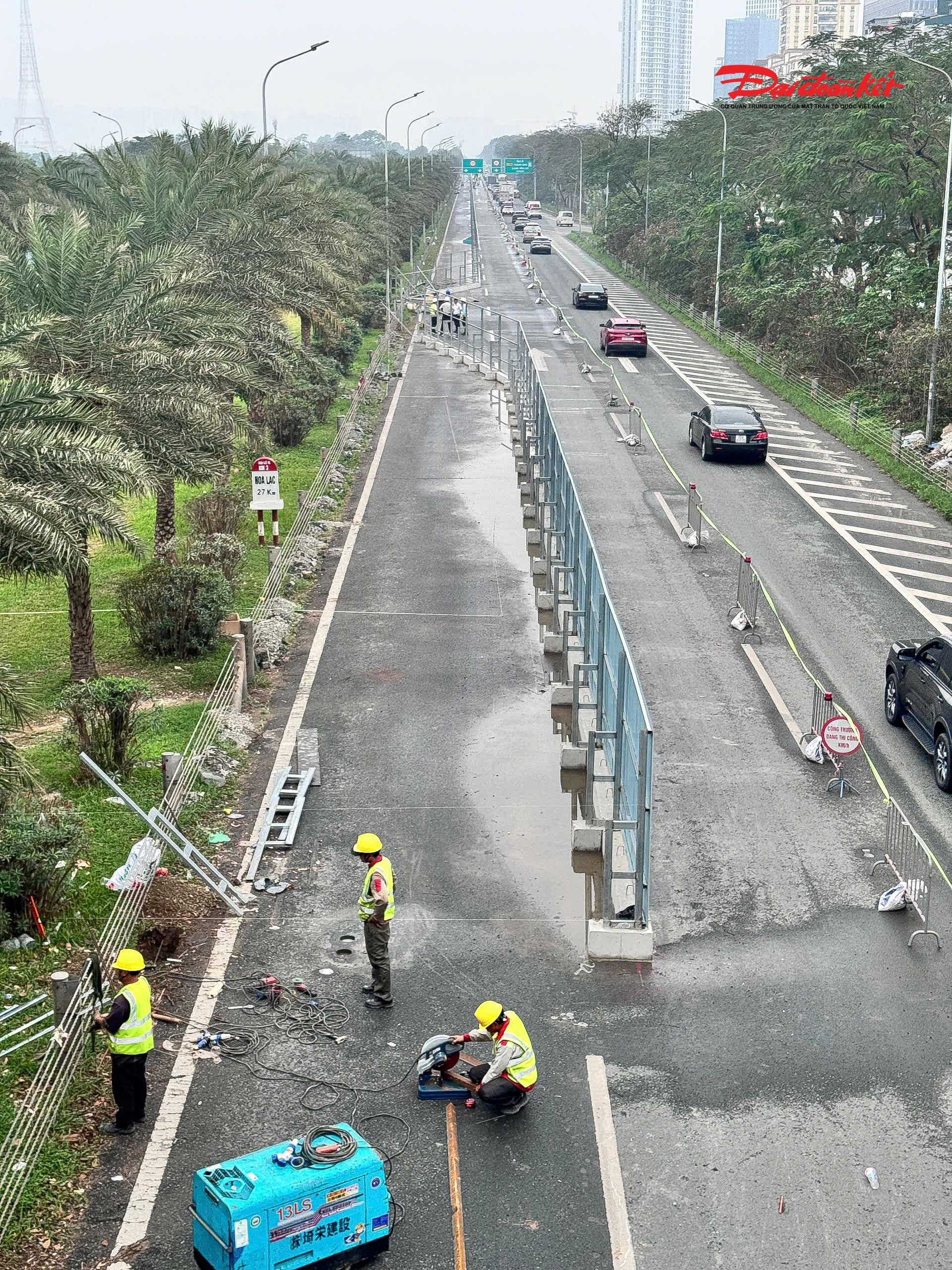 Theo đó, phạm vi rào chắn thi công có chiều dài khoảng 695m, chiếm một làn đường mỗi bên tính từ dải phân cách giữa.