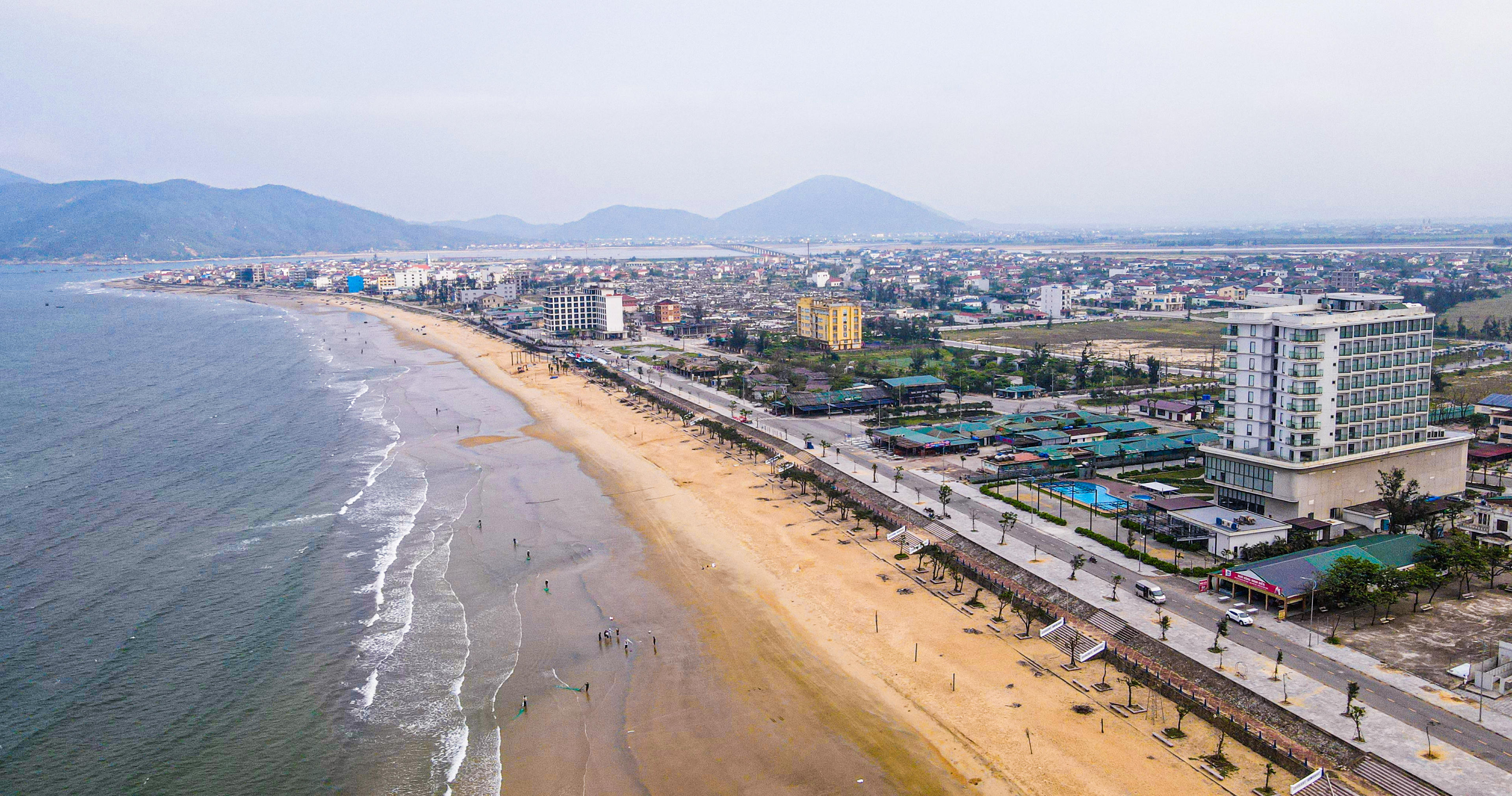 Thiên Cầm được ví như “cung đàn trời” của miền Trung.