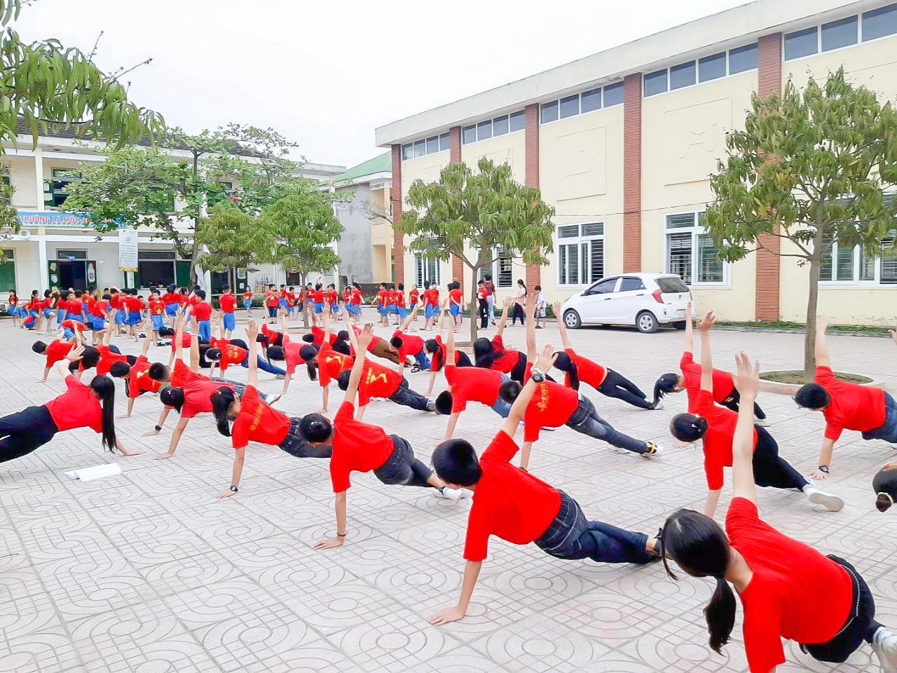 Sức khỏe học đường - Dấu ấn Tập đoàn TH nâng tầm vóc Việt