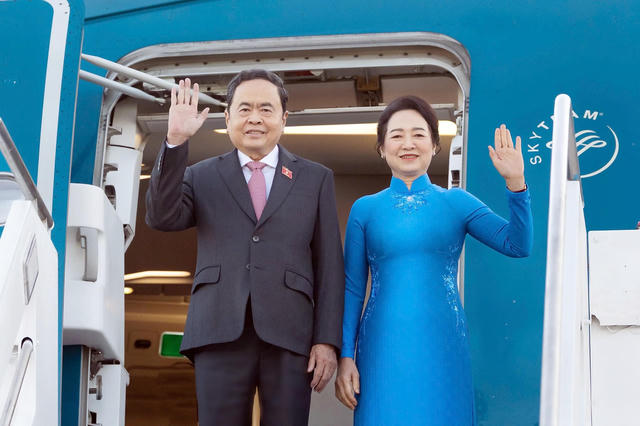 Chủ tịch Quốc hội Trần Thanh Mẫn và Phu nhân đến Rome, bắt đầu chuyến thăm chính thức Italia