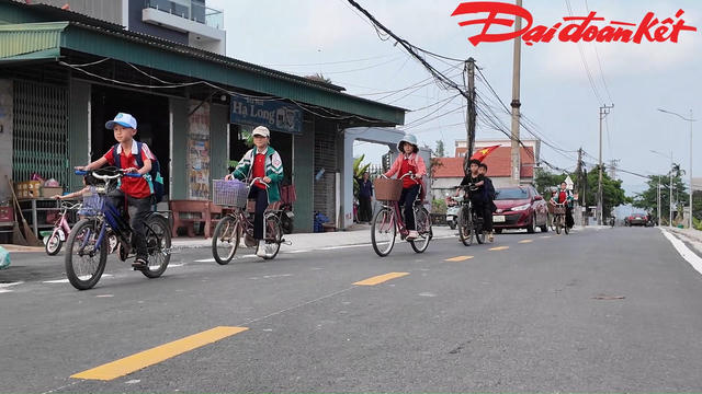 Quảng Ninh: Người dân phấn khởi khi đường Vũ Tướng hoàn thành nâng cấp, chỉnh trang