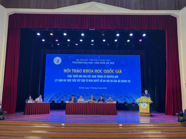 Kết nối lý luận và thực tiễn trong phát triển văn hóa Việt Nam Kết nối lý luận và thực tiễn trong phát triển văn hóa Việt Nam