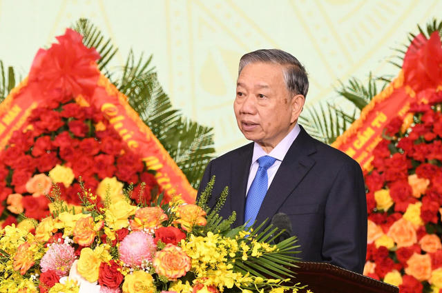 Tổng Bí thư, Chủ tịch nước Tô Lâm: Quân khu 5 phải phát huy vai trò nòng cốt trong xây dựng nền quốc phòng toàn dân