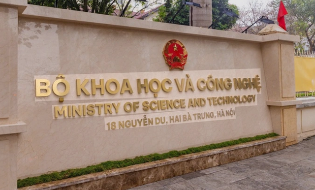 14 lĩnh vực người có chức vụ không được thành lập doanh nghiệp sau khi thôi chức