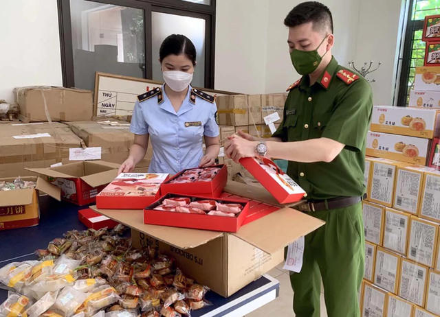 [SHORT] Hà Nội tăng cường kiểm soát an toàn thực phẩm dịp Tết Trung thu